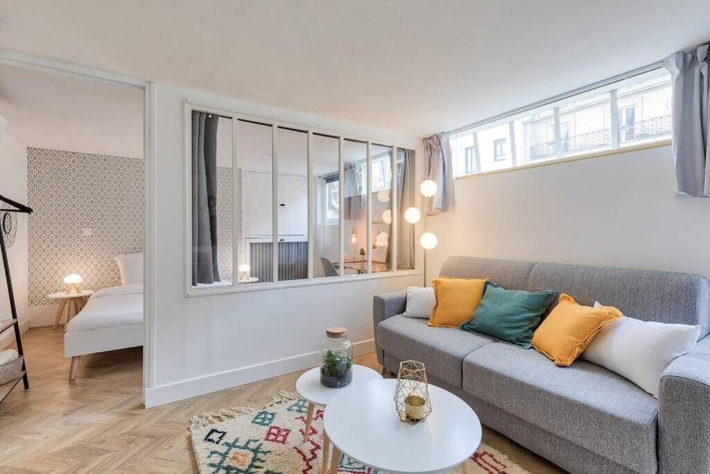 Appartement Refait à neuf proche Arc Triomphe 4P Parigi Esterno foto